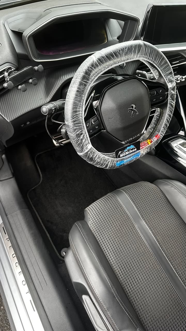Volant protégé par MGNclean avant intervention intérieure